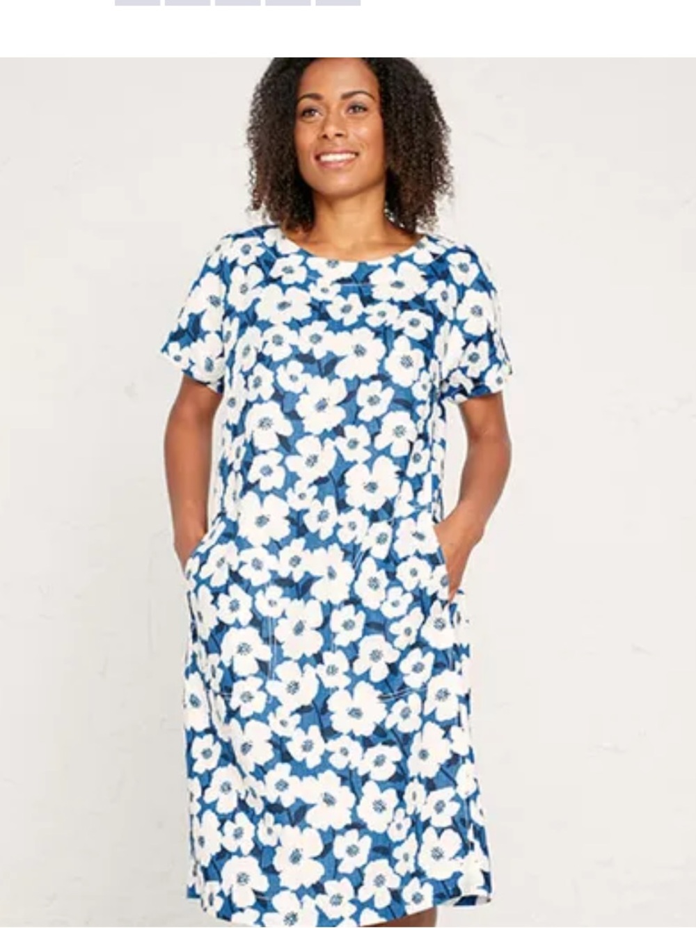 Seasalt Primary Dress in a Mallow Flower Cargo floral pattern 100% Linen Pockets - Picture 2 of 6